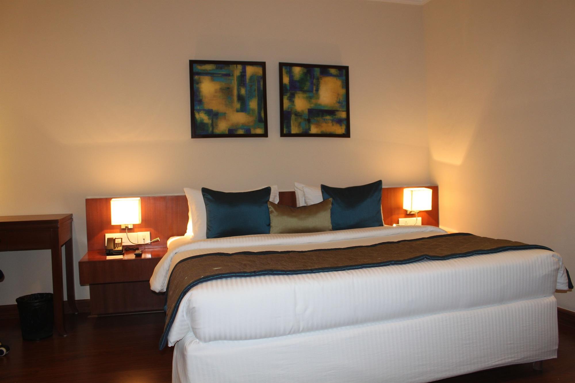 The Altruist Business Hotel Hitech Hyderabad Exteriör bild