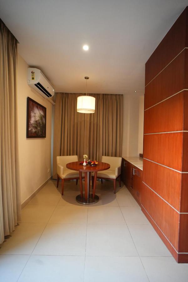 The Altruist Business Hotel Hitech Hyderabad Exteriör bild