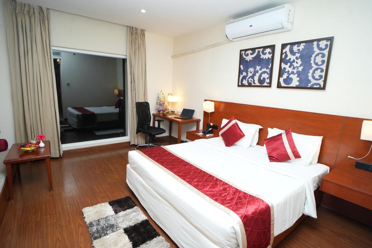 The Altruist Business Hotel Hitech Hyderabad Exteriör bild