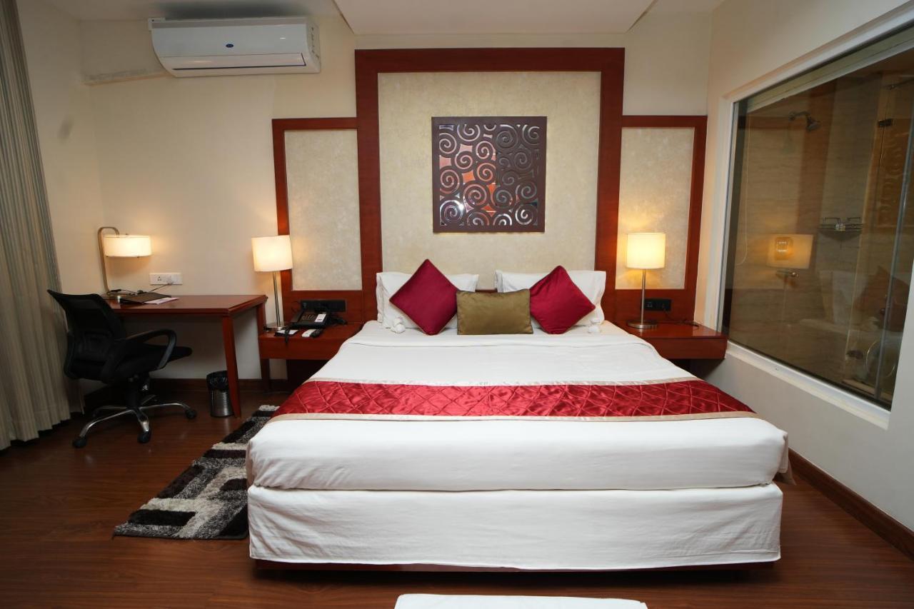 The Altruist Business Hotel Hitech Hyderabad Exteriör bild