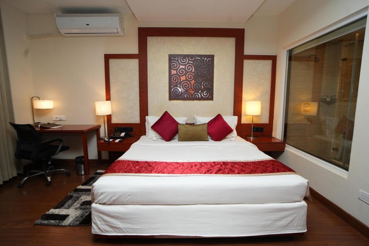 The Altruist Business Hotel Hitech Hyderabad Exteriör bild