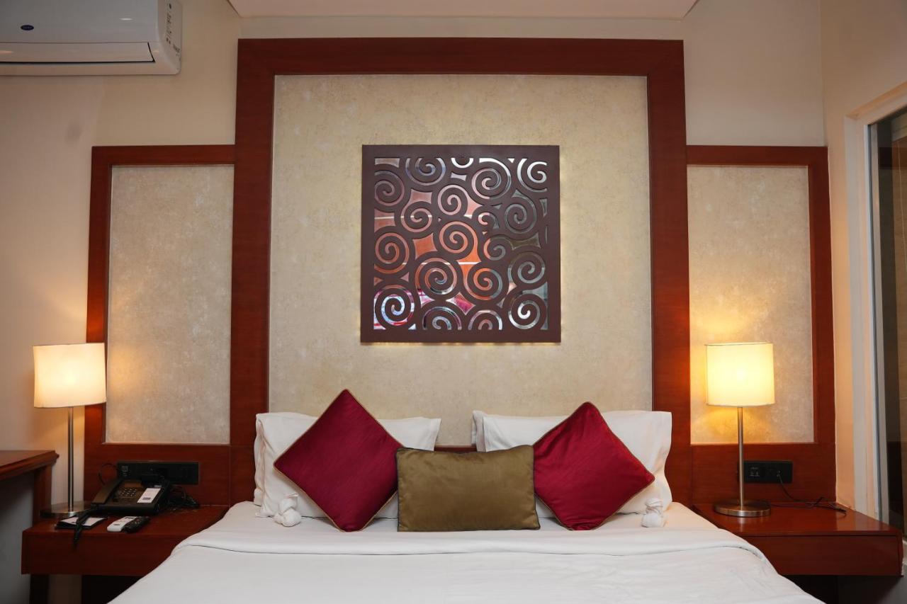 The Altruist Business Hotel Hitech Hyderabad Exteriör bild