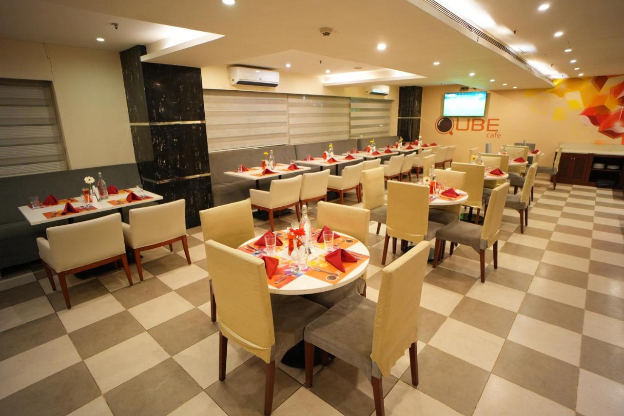 The Altruist Business Hotel Hitech Hyderabad Exteriör bild